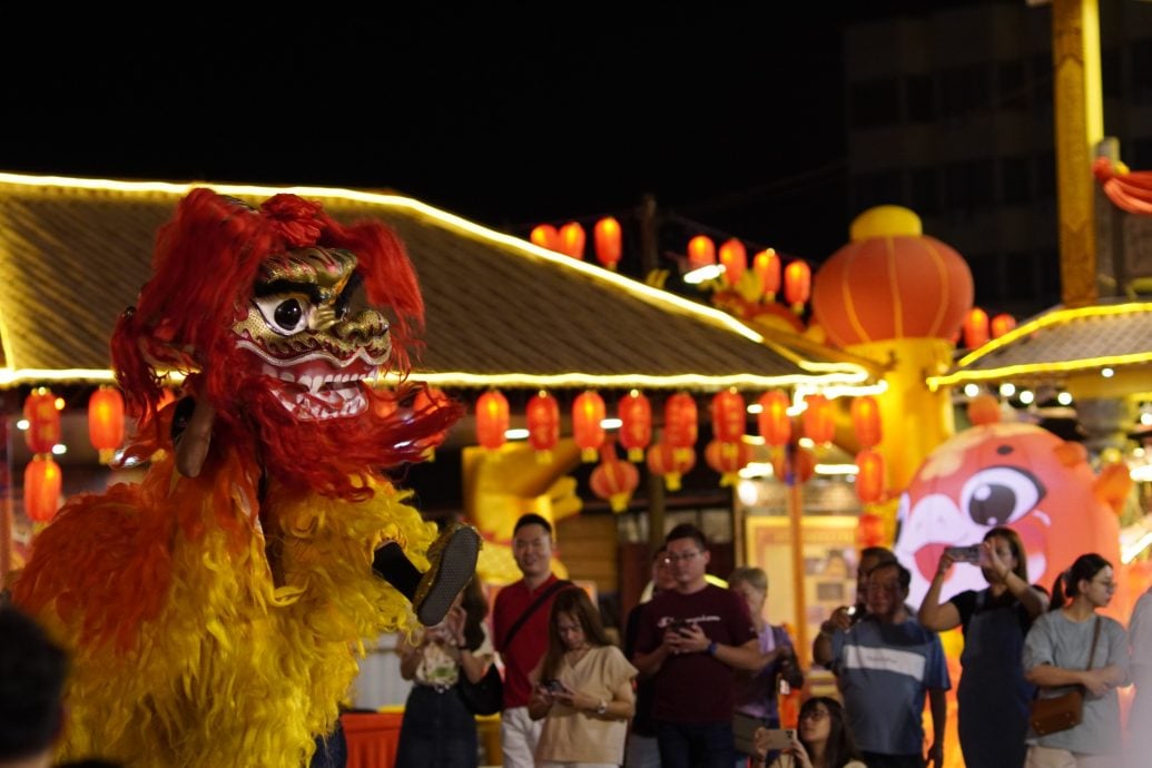 (大北马)亚罗士打斗母宫集体拜天公仪式。
