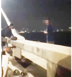 (大北马)大桥坠海男子尸体已找到 公众曾劝解但不果