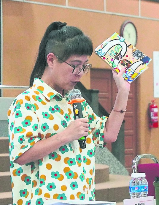 //(大北马)年轻人/新民独中 班刊颁奖典礼