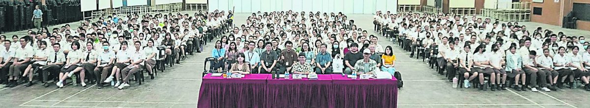 //(大北马)年轻人/新民独中 班刊颁奖典礼