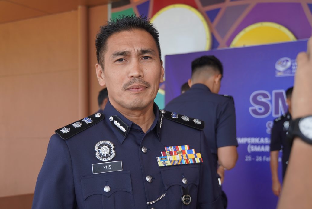 (大北马)患精神病青年砍伤老父,警2天后逮捕未找到凶刀
