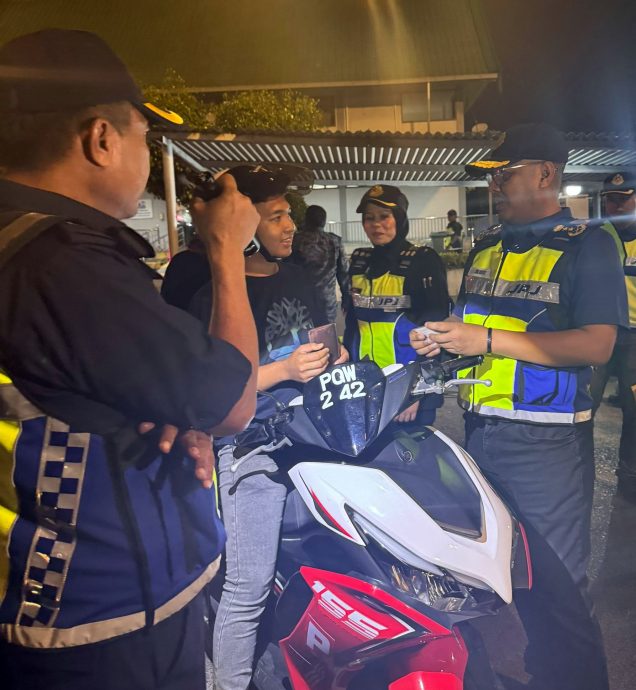 (大北马)槟陆路交通局取缔行动,共截查1083辆摩托车。