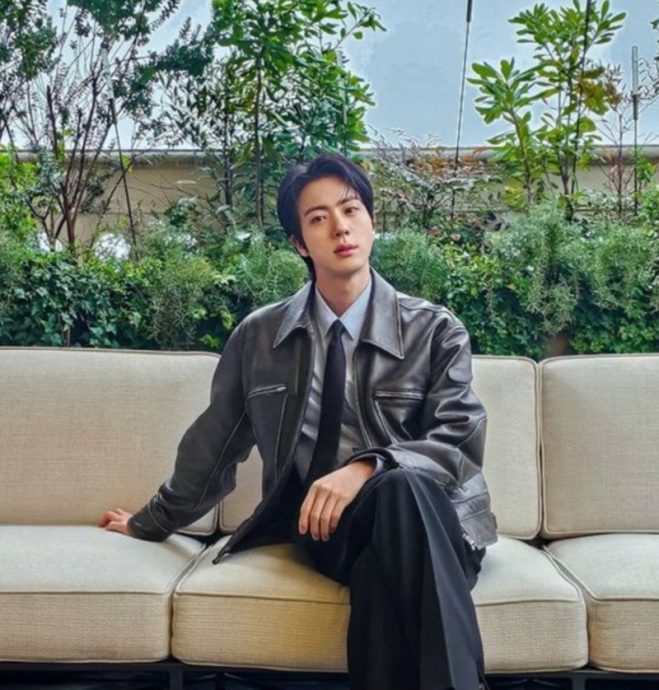 Jin遭狂粉强吻颈部 50多岁日籍女被立案