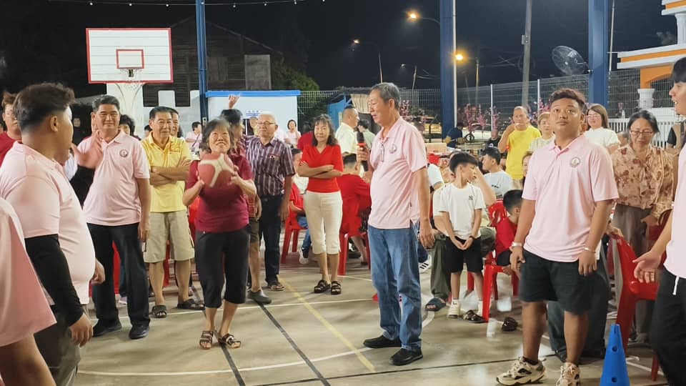 ns波德申：船头“蛇年新春团拜”