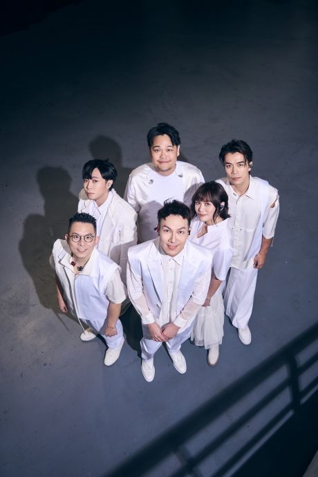 S.H.E合体示爱苏打绿 青峰大破音自亏“告别歌坛”