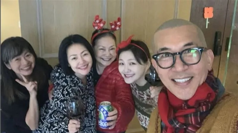 S妈悄悄撤照 大S想要开心的告别式