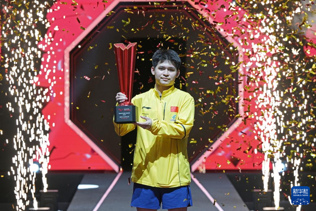 WTT新加坡大满贯赛|19岁之龄横扫3冠  林诗栋成最年轻世界一哥