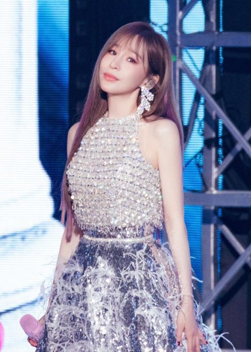 1个月前痛失姐姐大S　小S悼念方大同惹鼻酸