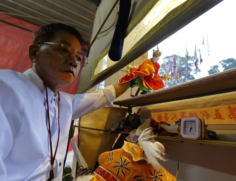 9/3大都会/东/星角摄:木偶戏