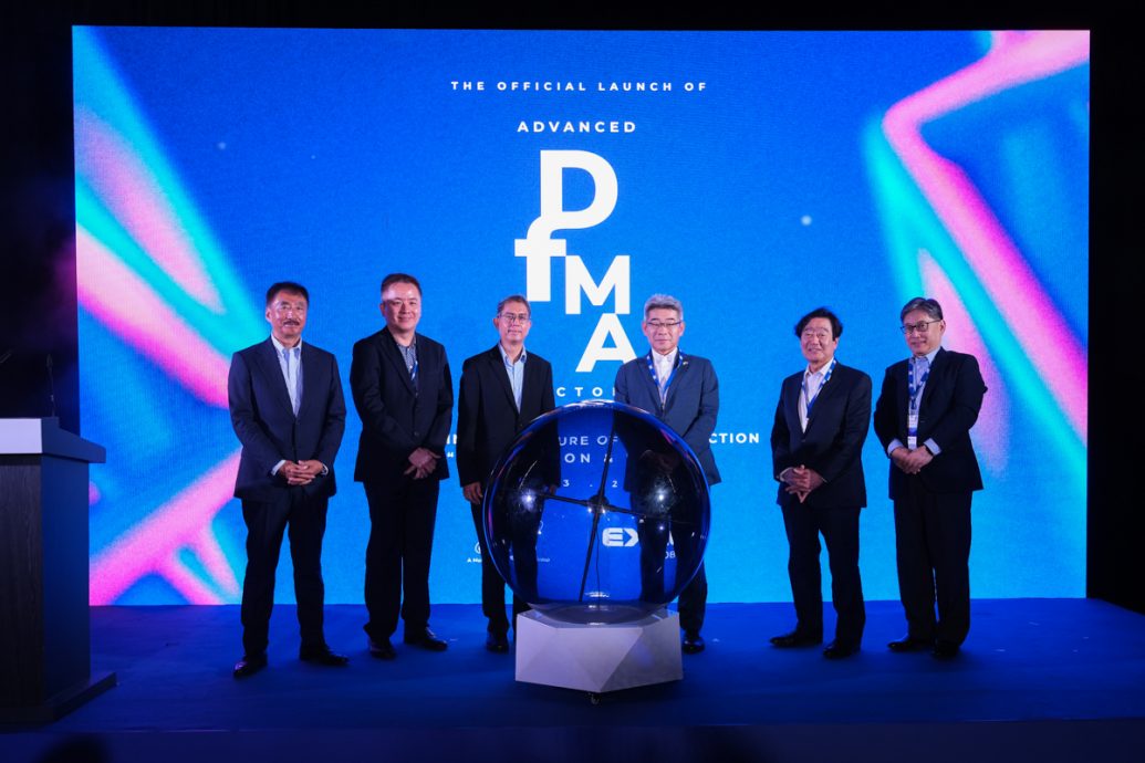 Official Launch Photo - From L to R: Mr Kimura Setsuya, MD of Leng Aik Engineering, Mr Kelvin Wong, CEO of Building and Construction Authority, Assoc Prof Dr Muhammad Faishal Ibrahim, Minister of State for Home Affairs and National Development, H.E. Ishikawa Hiroshi, Ambassador to Singapore from Japan, Mr Funabashi Tetsuya, President & CEO of EXEO Group, Inc and Mr Imaizumi Fumitoshi, Group CEO of EXEO Global