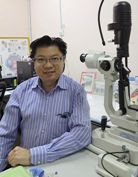 【保育马来熊／02】携80公斤器材赴东马，兽医眼科医生为保育马来熊拼全力