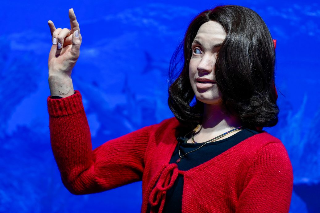 世界移动通信大会开幕 忧贸易紧张之际迎AI惊喜