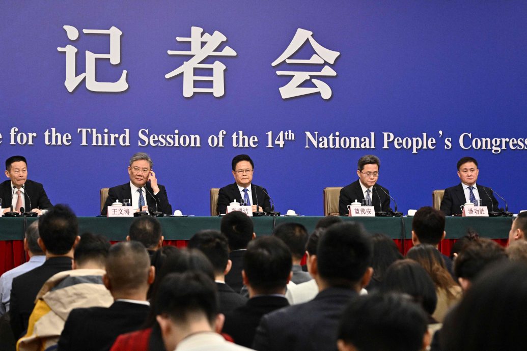 中国两会2025 | 美掀贸易战 中奉陪到底  王文涛：想解决就拿出大国样子