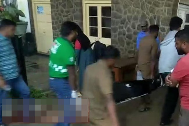 中国女游客斯里兰卡火车上探身 头撞隧道堕轨重伤危殆