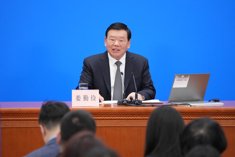 人大发言人:“中国绝不接受威胁和施压”