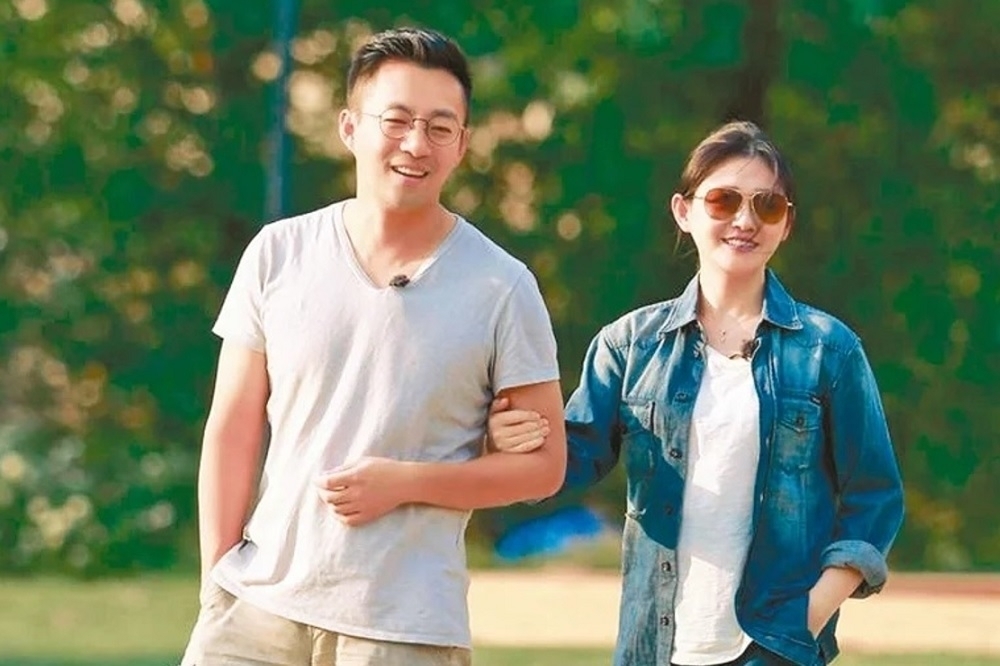 传具俊晔承担大S每月逾13万房贷 友人辟谣怒骂“神经病”