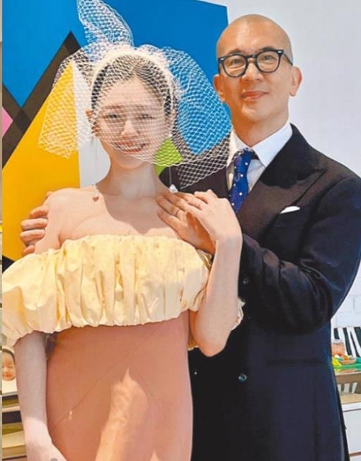 传具俊晔承担大S每月逾13万房贷 友人辟谣怒骂“神经病”