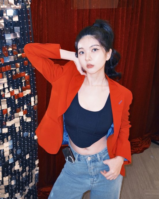 传参演周星驰《少林女足》 迪丽热巴成最高颜值“星女郎”