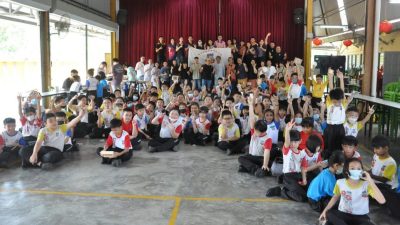 “有你市集”走进校园 13组手作坊丰富师生体验