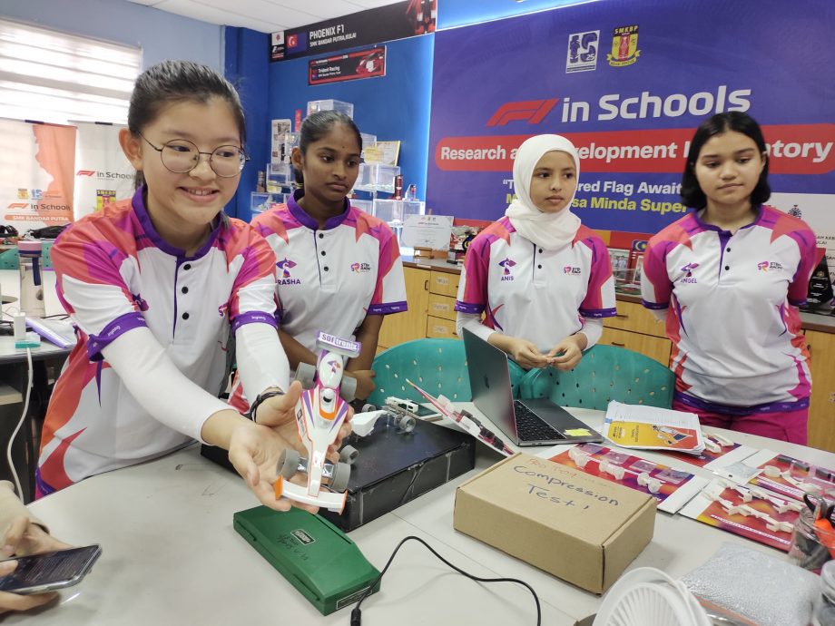 全国：古来太子城国中“LAYANG”女子队夺冠，料11月代表大马出征全球赛