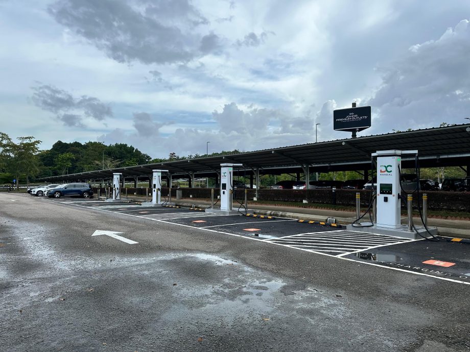 JPO安装500个充电桩,成东南亚首个充电桩枢纽