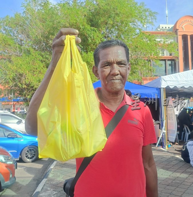 暖势力:一群妈妈志愿者派食物温暖人心 减轻负担