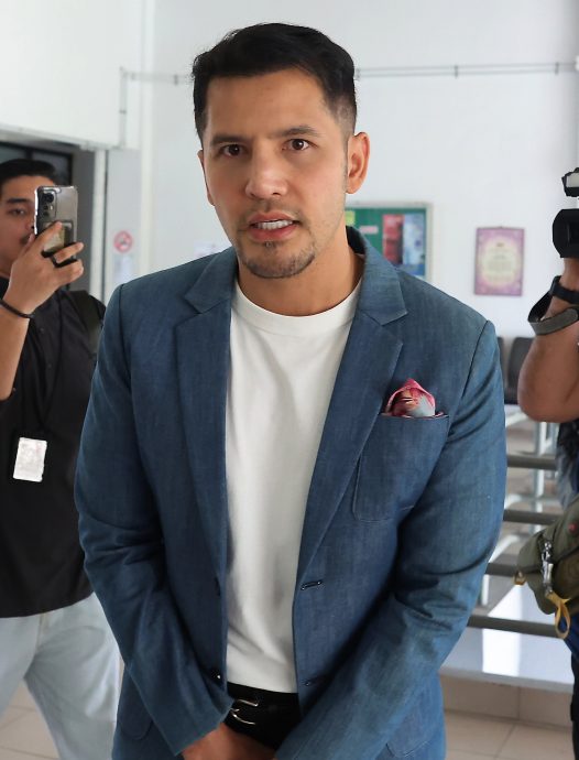 化妆品企业家须自辩