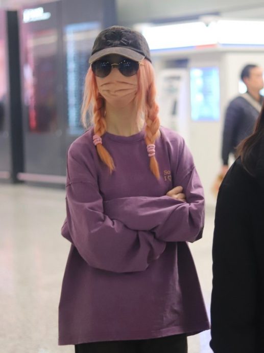 双眼红肿现身北京机场　网忧薛凯琪抑郁症复发