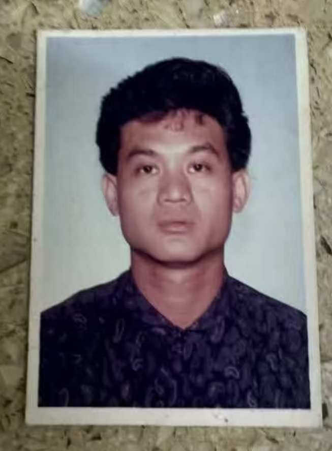 喷漆散工失踪·爆出疑假结婚一事