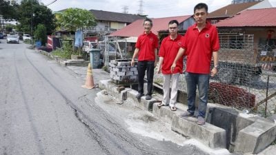 增江阿曼路现可疑坑洞    有地陷隐患 盼市局速解决