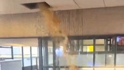 荷兰大学污水管爆裂　“粪水瀑布狂泻15分钟”学生尖叫逃躲