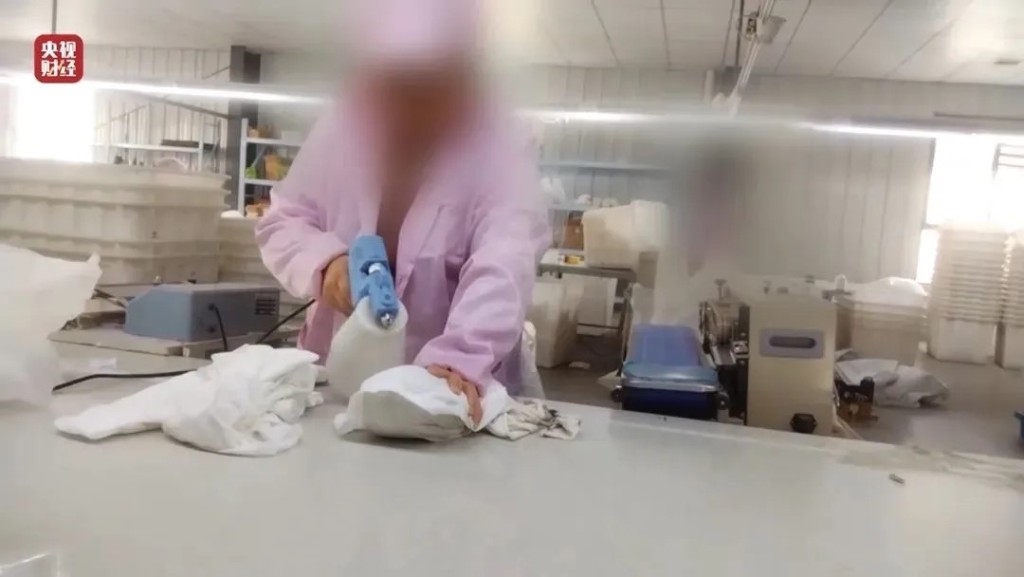 央视揭翻新卫生巾、纸尿裤等  次货加工再售卖