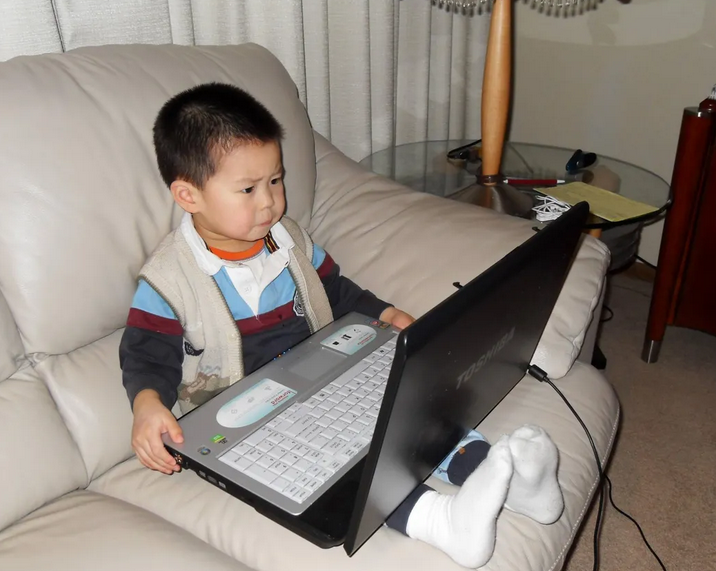 学霸满分成绩Google抢要“大学却落榜”　他怒告名校