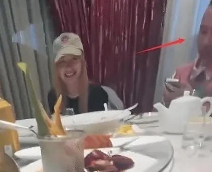 富豪子怒控“被包养还怀孕” 郑爽不认当小三遭打脸