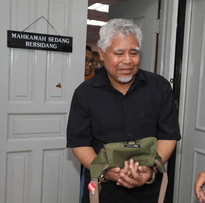  *已签发* 全国：新闻：华男进食被穆掌掴案 |案情峰回路转 大叔从认罪到不认罪