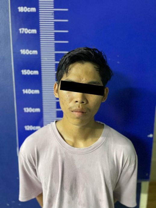 汽车停路边未上锁 男子闯入翻找物品遭逮捕