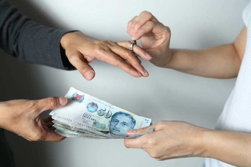 *已签发*柔:狮城二三事:儿逝“媳妇”失联 狮城妇求判婚姻无效获准
