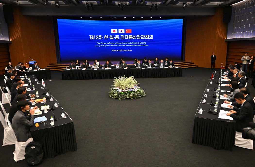 应对特朗普关税威胁 中日韩将推进区域经济对话