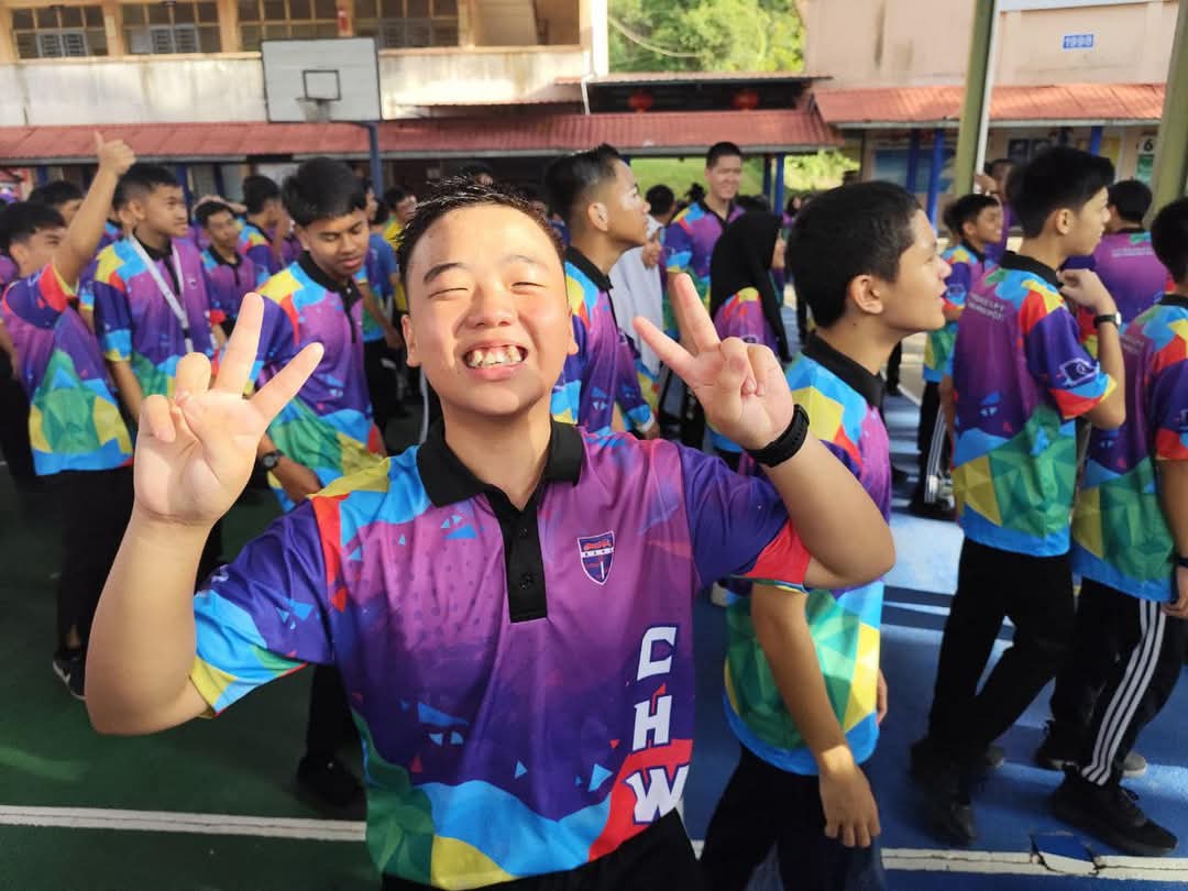 待上网 // 东：年轻人版：中华维新中学开学周