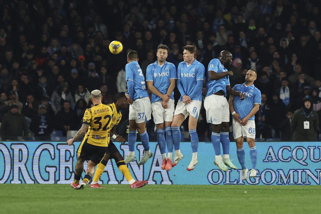 意甲|比林终场前禁区补射救主  拿波利榜首战逼平国米