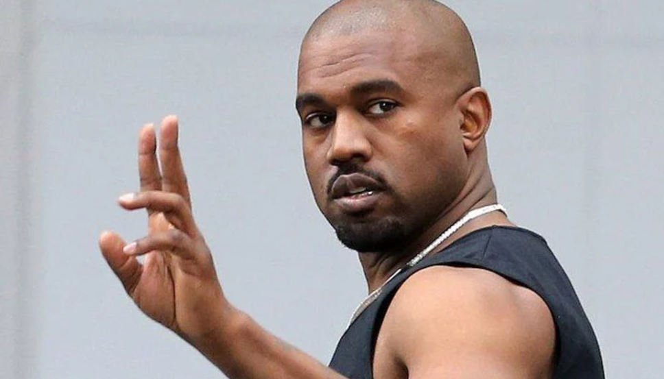 挺纳粹又携妻露三点 康耶维斯遭经纪公司解约