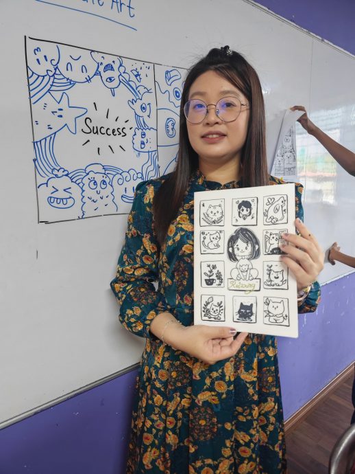 暖势力/天赋惊人充满想象力  星儿用画笔连接外界