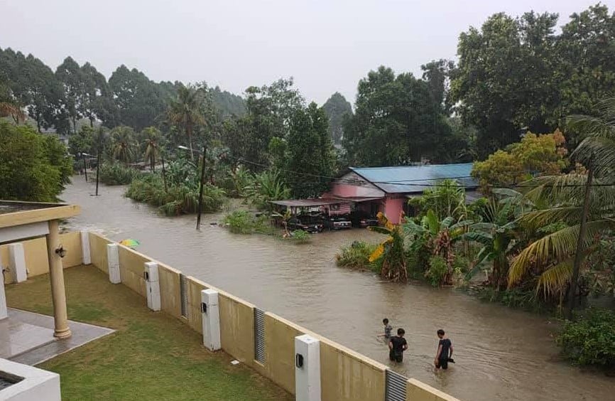 柔：版头之一：金河花园淹水梦魇卷土重来，居民最怕下雨天