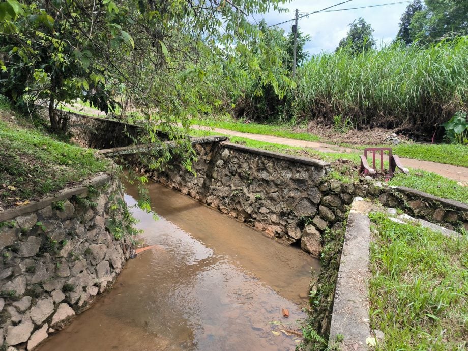 柔：版头之一：金河花园淹水梦魇卷土重来，居民最怕下雨天