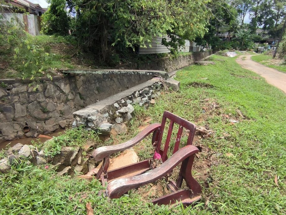 柔：版头之一：金河花园淹水梦魇卷土重来，居民最怕下雨天