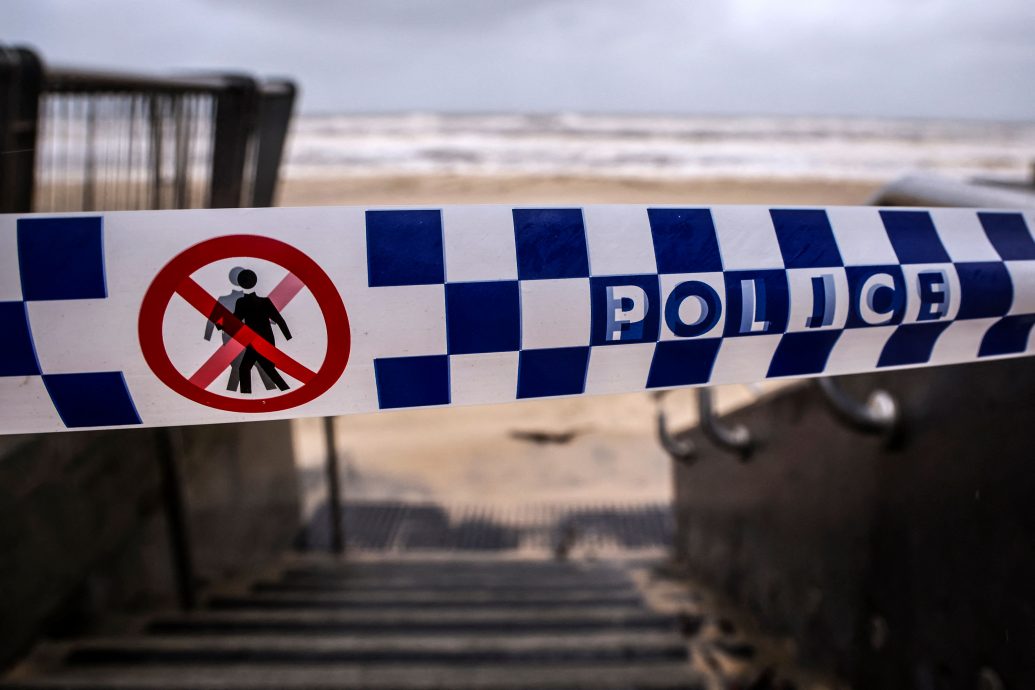 热带气旋袭澳酿1死　逾37万户停电、待命军车相撞反成被救者