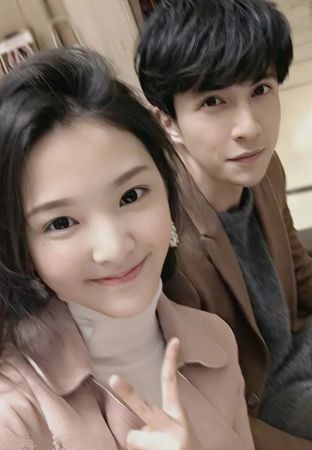 章若楠10年前“婴儿肥”照被挖　颜值变化遭疑微整