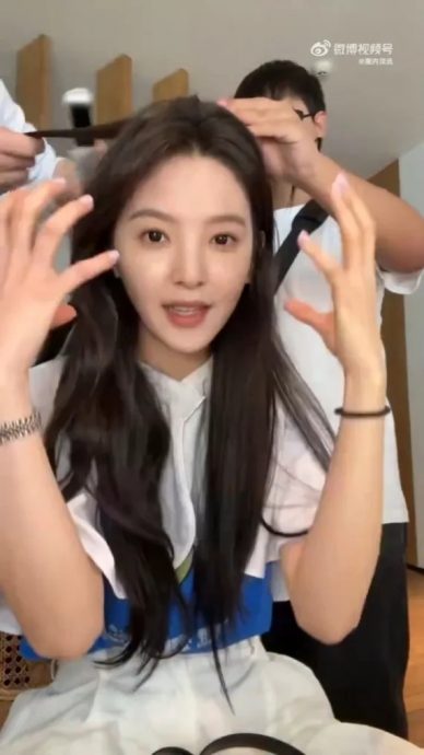 章若楠10年前“婴儿肥”照被挖　颜值变化遭疑微整