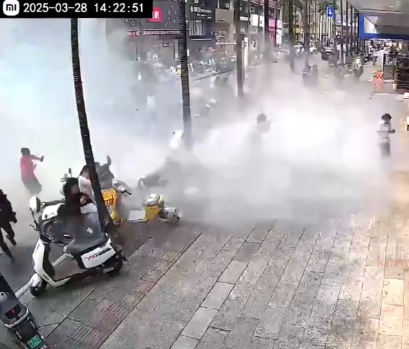 缅甸强震“云南狂摇”!31楼水塔爆裂“10吨水流倾泻”狠砸路人