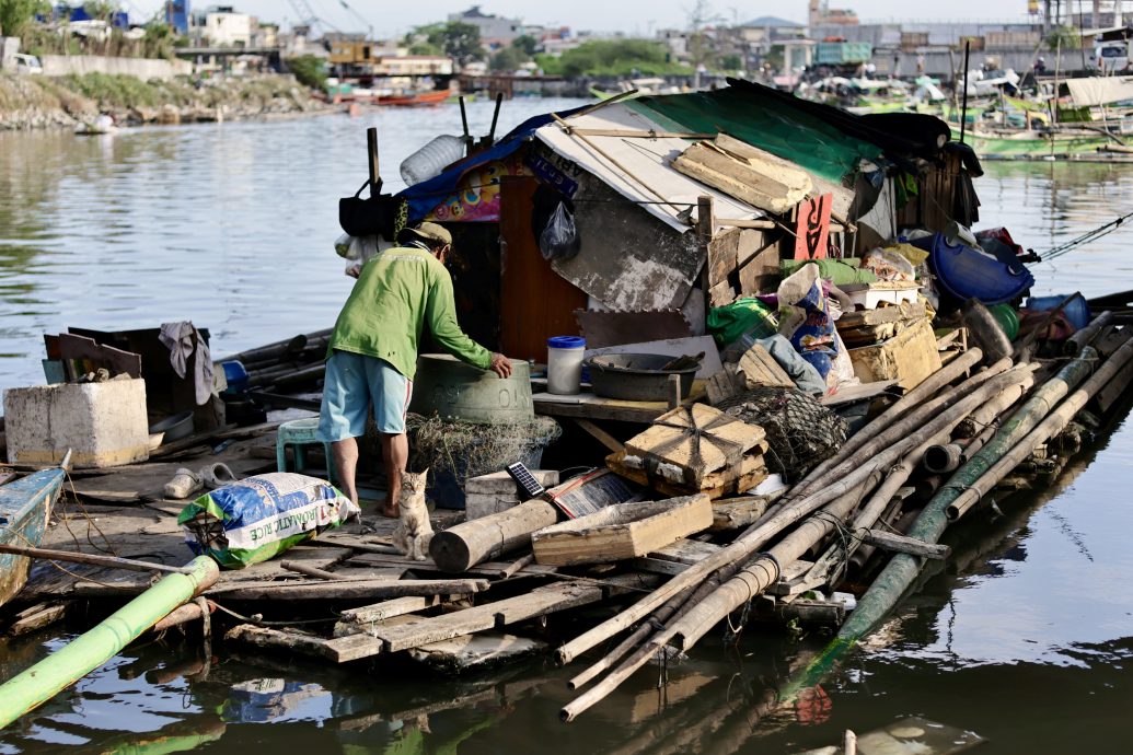 菲律宾期中选举 调查：选民更青睐民生保障承诺